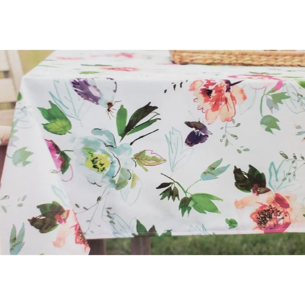 1 Printed Fabric Tablecloth, 60